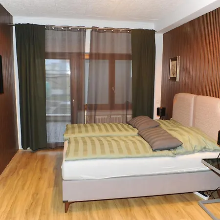 Sonne 3* بادن بادن